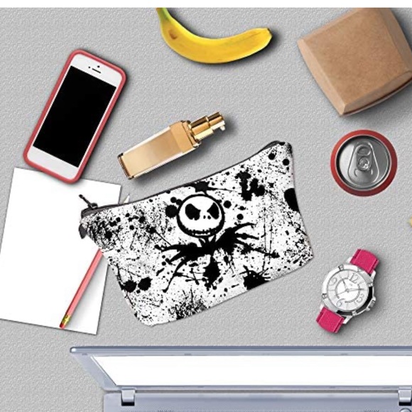 Nightmare Before Christmas Makeup Bag - Picture 4 of 5